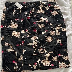 White House Black Market Floral Pencil Skirt in Black and Cream